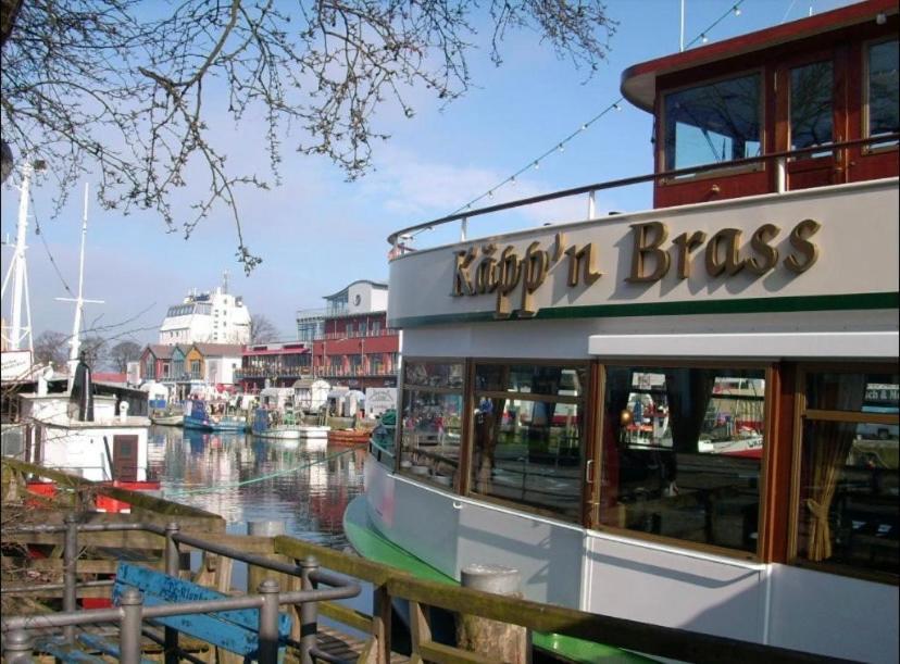 Birnbom Warnemuende Guest house